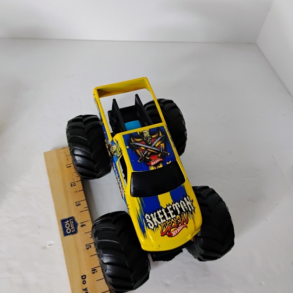 Monster Jam El Toro Loco 5”x7” Diecast Monster Truck And Skeleton Crew Monster - Picture 3 of 8